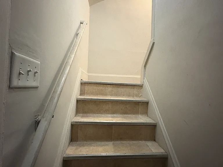 10012 Robinson Ave #2 — Photo 16