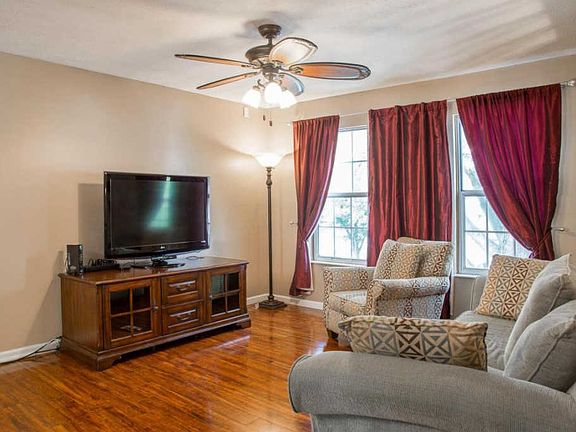 3rd image of 7664 Choctaw Pl