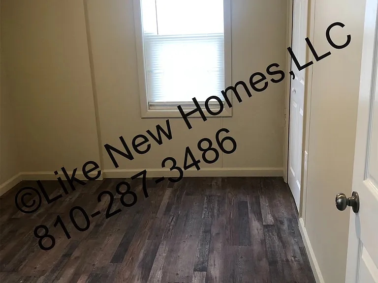 5448 Silverton Dr — Photo 23