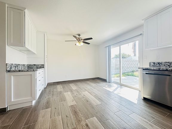Breakfast Nook/Dinning Area