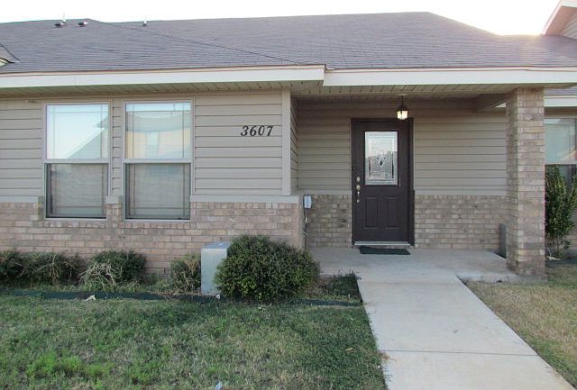 1st image of 3607 Gillespie Ln