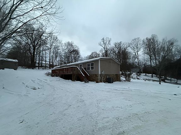 2nd image of 210 Washington St