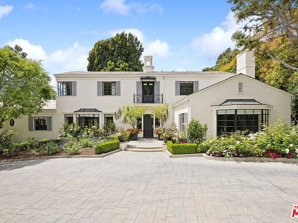1st image of 1485 N Doheny Dr