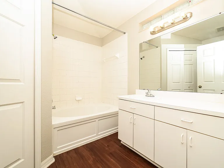 10523 Lakeside Vista Dr — Photo 8