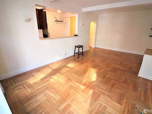 2nd image of 127 W 96th St APT 9F