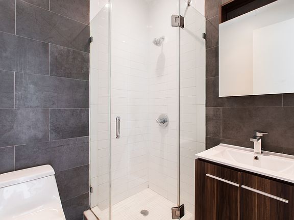 3rd image of 125 Lefferts Pl #Residence5