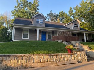 10079 Central Dr, Ooltewah, TN 37363