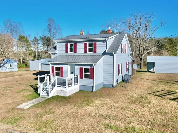 2070 Easley Hill Trl, Nathalie, VA 24577