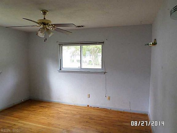 3rd image of 412 Opal Ave