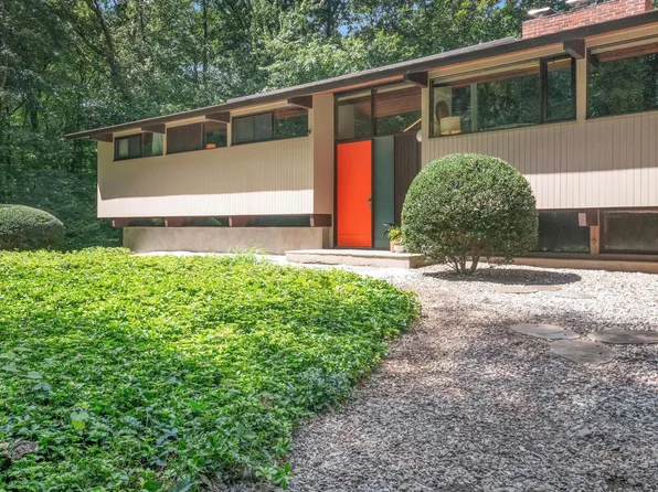 32 Old Orchard Drive, Weston, CT 06883