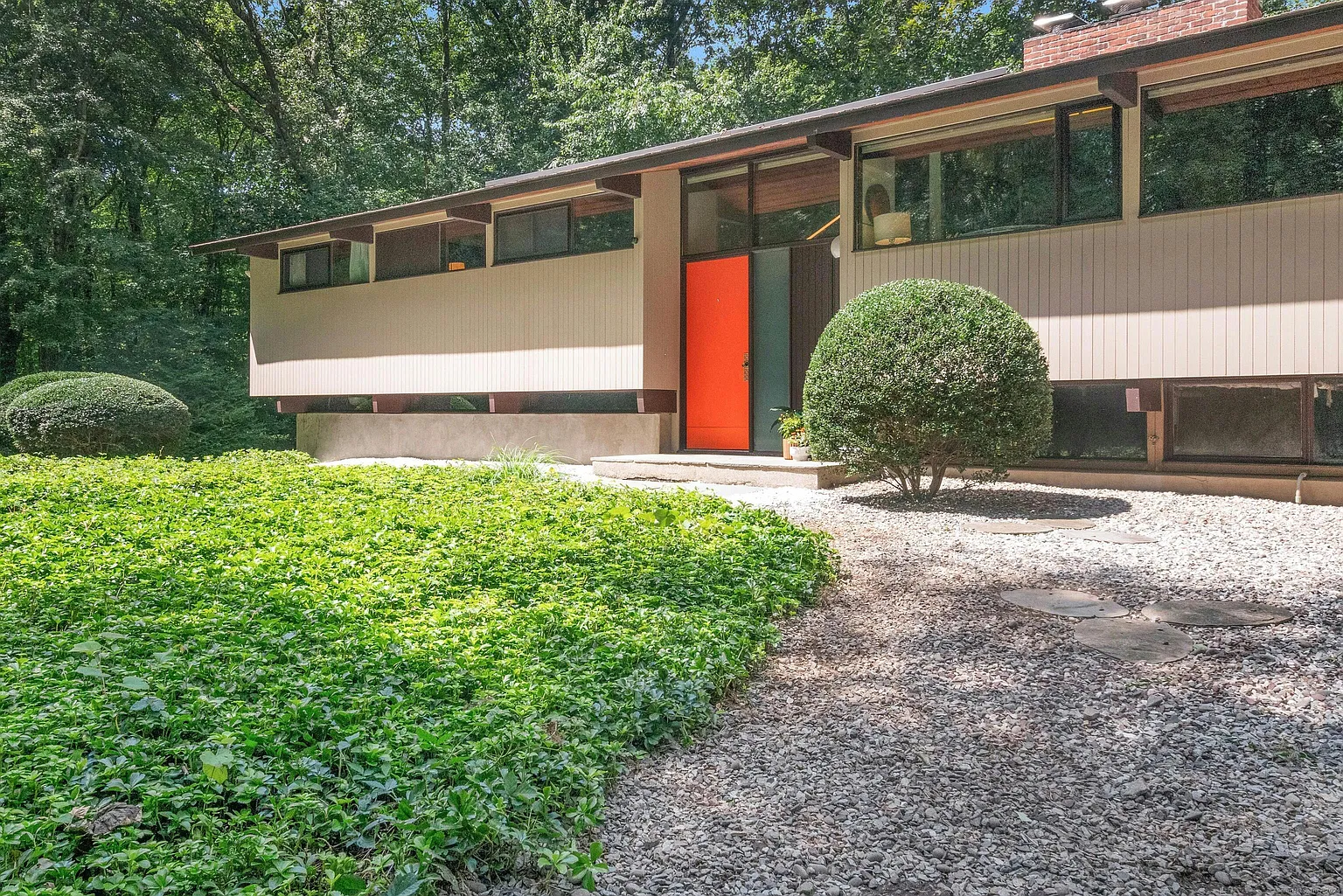 32 Old Orchard Drive photo 1