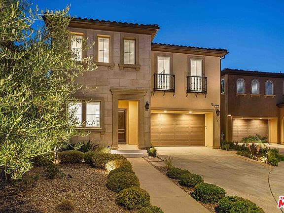 3rd image of 20830 Spruce Cir