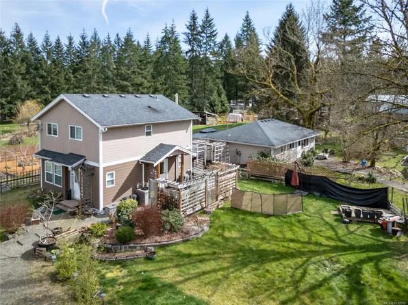 7874 & 7876 Fairview Rd, Comox Valley, BC V9J 1G5