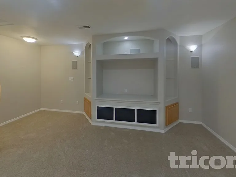 12204 Angelina Dr — Photo 3