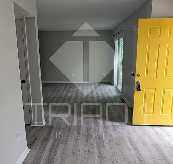 Mosby Townhouses - G — Photo 37