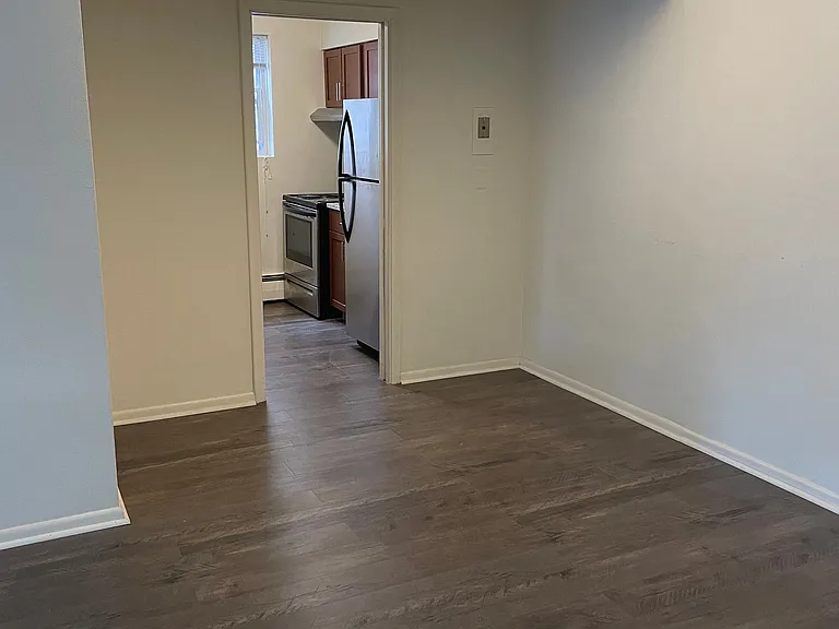 Snelling Avenue Apartments — Photo 56