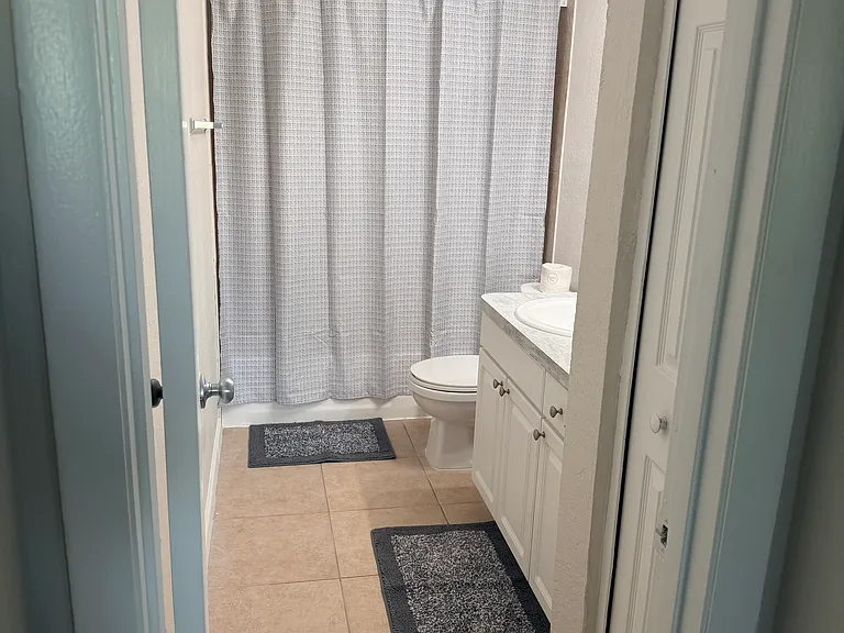 secondary bathroom