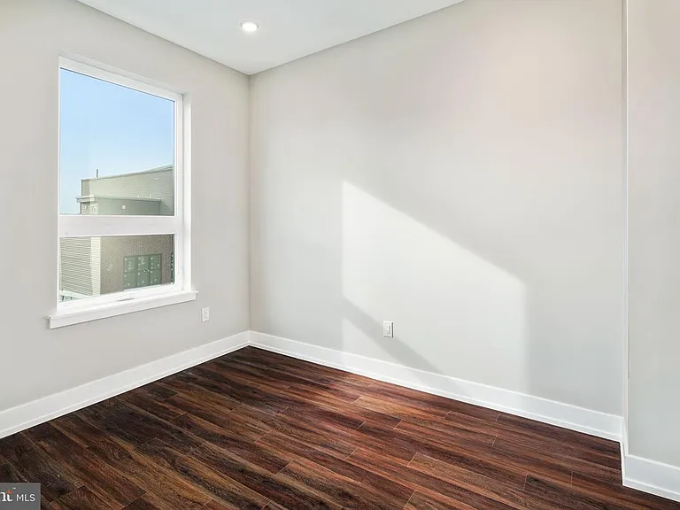 1527-29 Ridge Ave #1B — Photo 20
