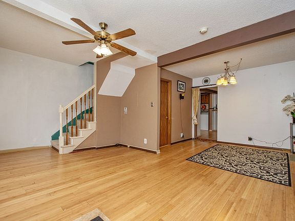 2nd image of 119 Cherry Ave