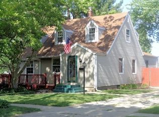 821 N 8th St, Rochelle, IL 61068