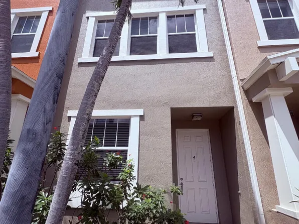 1740 San Benito Way #4, West Palm Beach, FL 33401