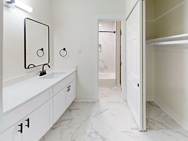 Crystal Grove Townhomes LLC — Photo 64