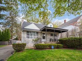 16 W Maltbie Ave, Suffern, NY 10901