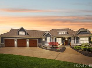 608 Stonehenge Dr SW, Grandville, MI 49418