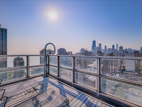 5th image of 1555 N Dearborn Pkwy APT 27D