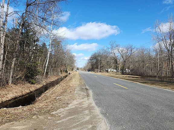 4th image of 1920 S Five Mile Rd