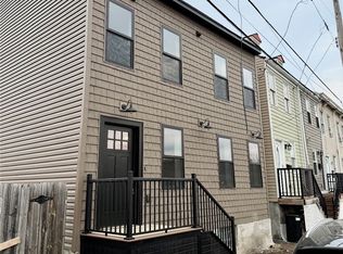 812 Phineas St, Pittsburgh, PA 15212