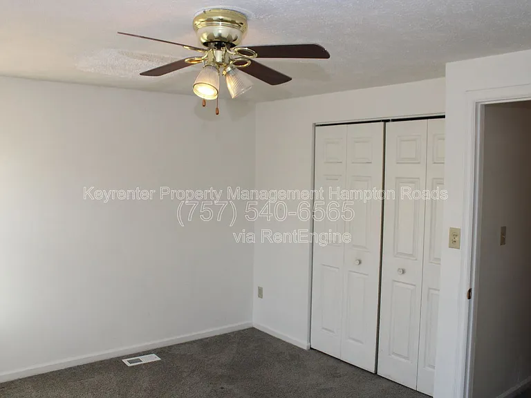 44 Lucinda Ct — Photo 32