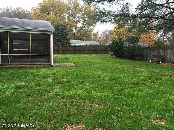 3rd image of 805 Ivydale Ave