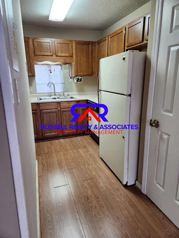 1 bed, 1.0 bath, $800 — Photo 4