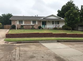 2204 S Darlington Pl, Tulsa, OK 74114