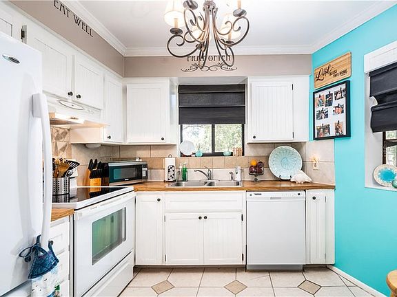 5th image of 1716 Foxhall Cir
