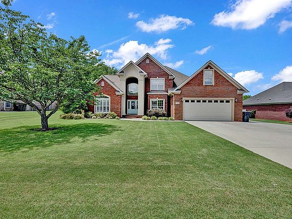 2nd image of 180 Derby Dr