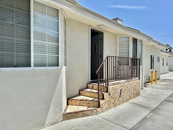 2nd image of 1448 Wesley Ave
