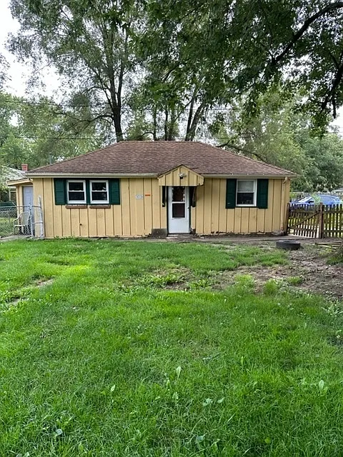 318 S Park Rd photo 1