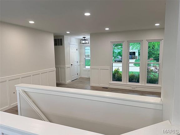 5th image of 501 Summerwood Ct