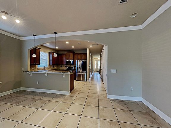 4th image of 736 Ellwood Ave