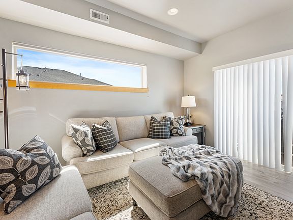 4th image of 189 Eagle Crest Dr