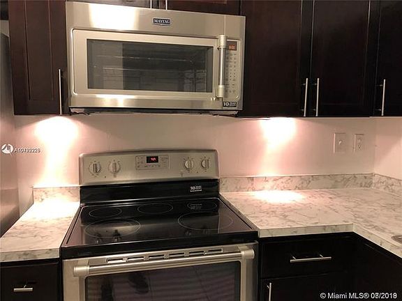 4th image of 1250 NE 125th St APT 308C