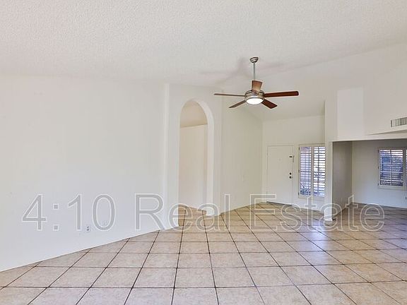 4th image of 4903 W Chicago St