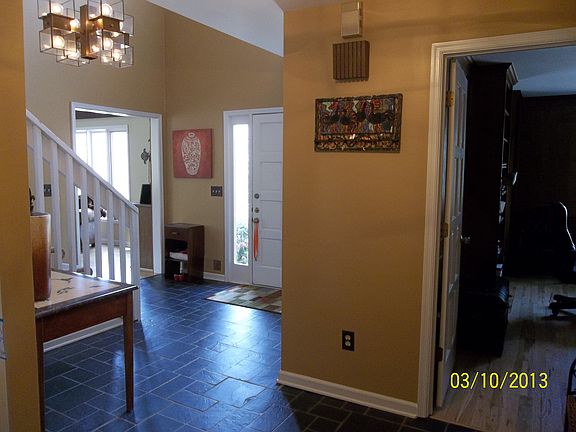 Foyer to Exec All Wood Offc