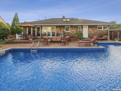 643 S Long Beach Avenue, Freeport, NY, 11520