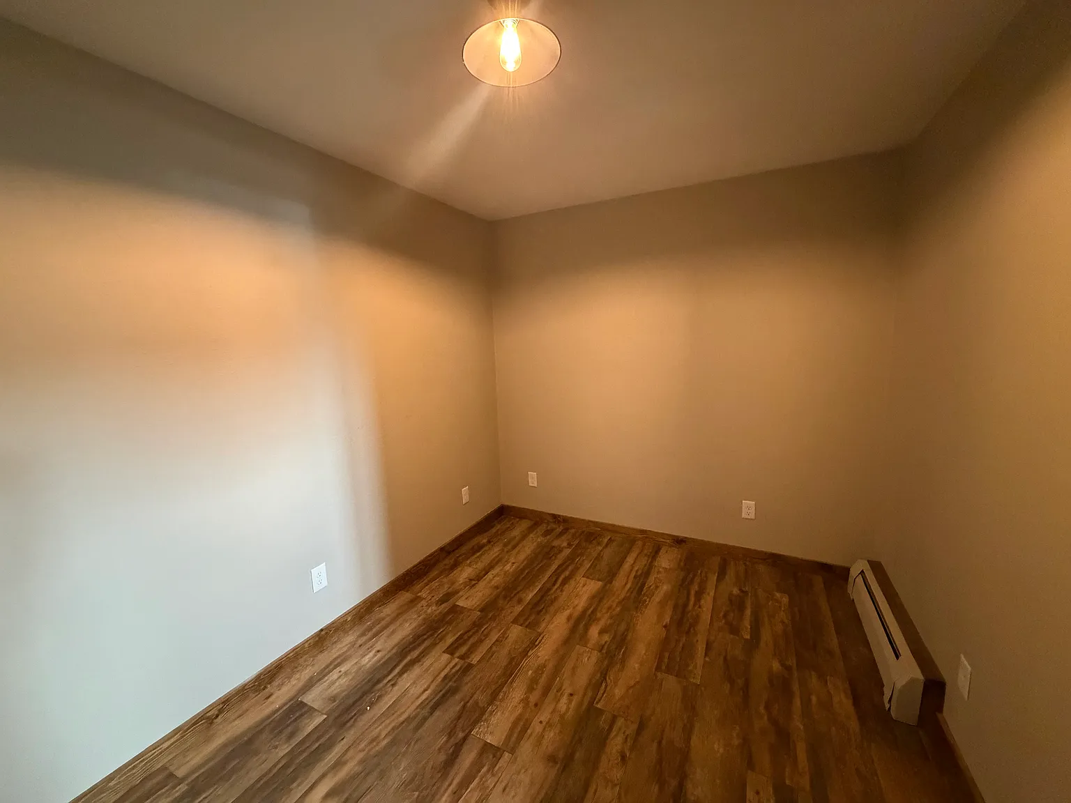 2 bed, 840 sqft, $1,695 — Photo 3
