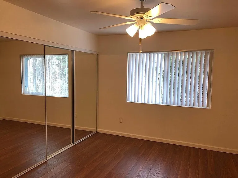 830 N Adele St #D — Photo 11