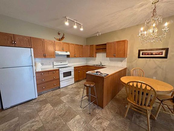 5th image of 5600 S Sunrise Cres #105