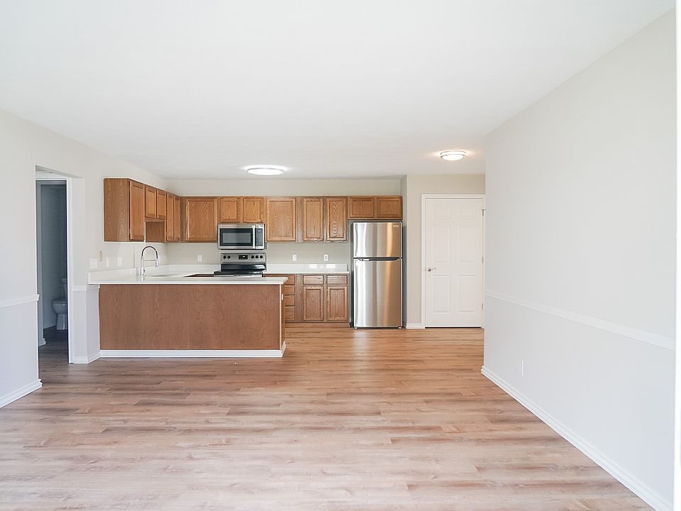 Kitchen/Living Area